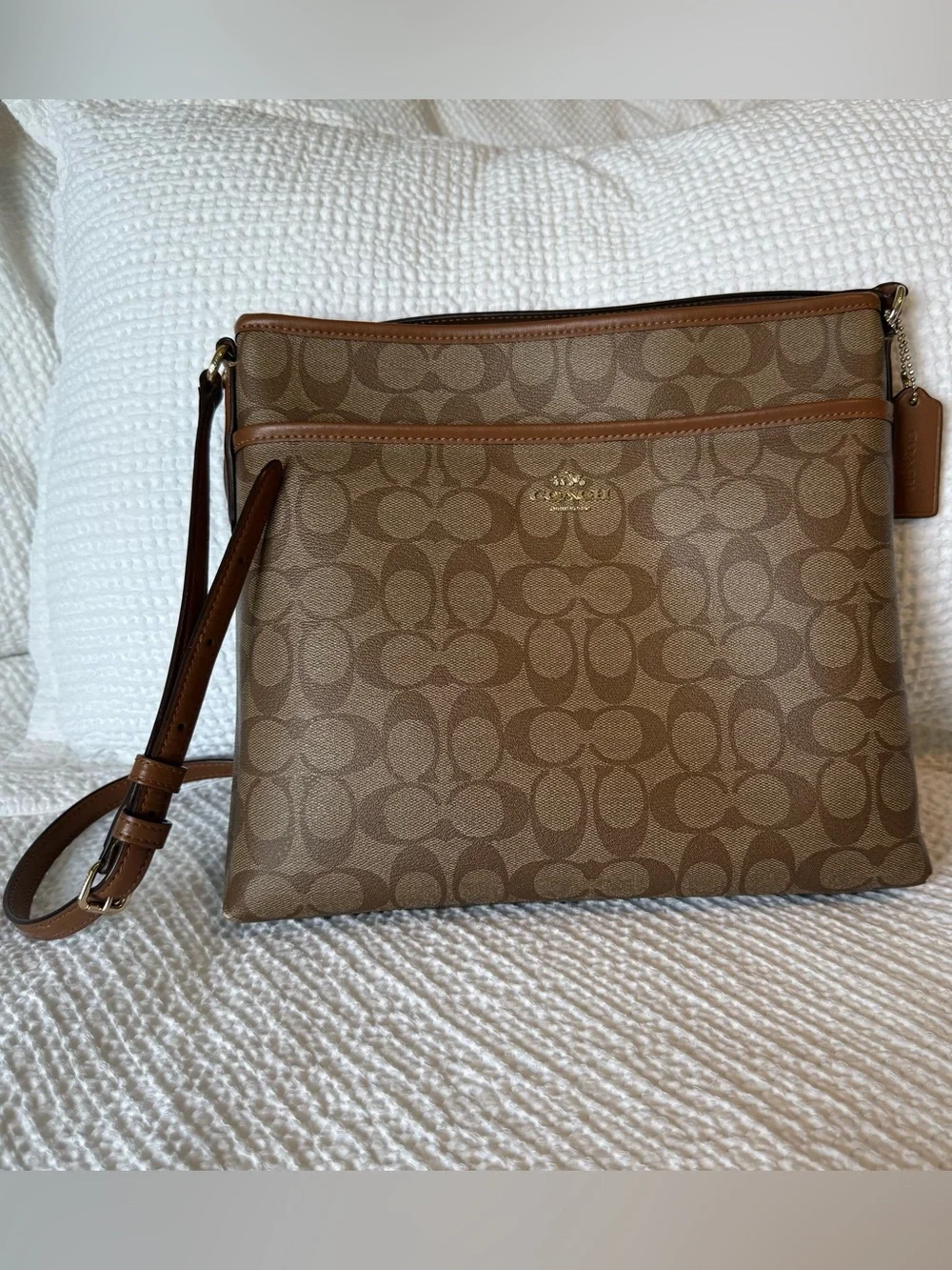 Coach F58297 Signature Coated-Canvas File Crossbody Bag - Picture 3 of 11